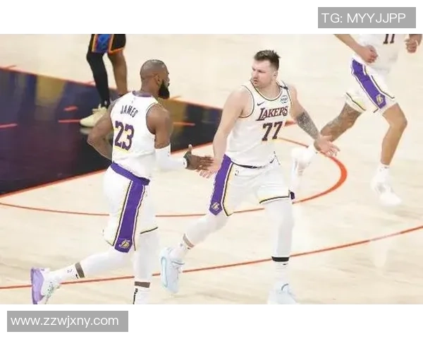 雷霆与火箭季后赛第二场精彩回顾视频全程播放与分析